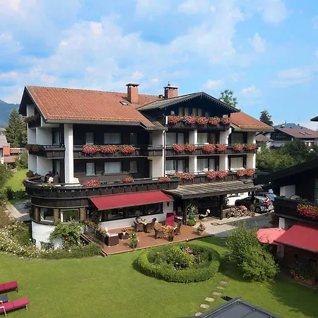 Menning ***s Hotel 3*