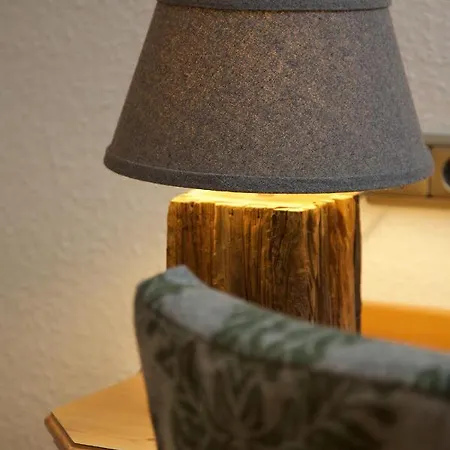 Menning ***s Szálloda 3*