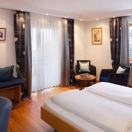 Menning ***s Hotell 3*